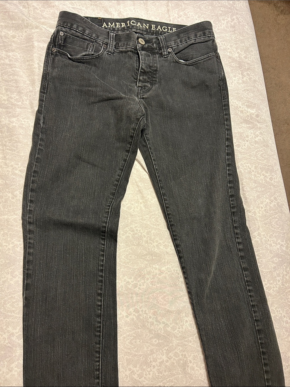 American Eagle Outfitters Women’s Black Straight-Leg Jeans